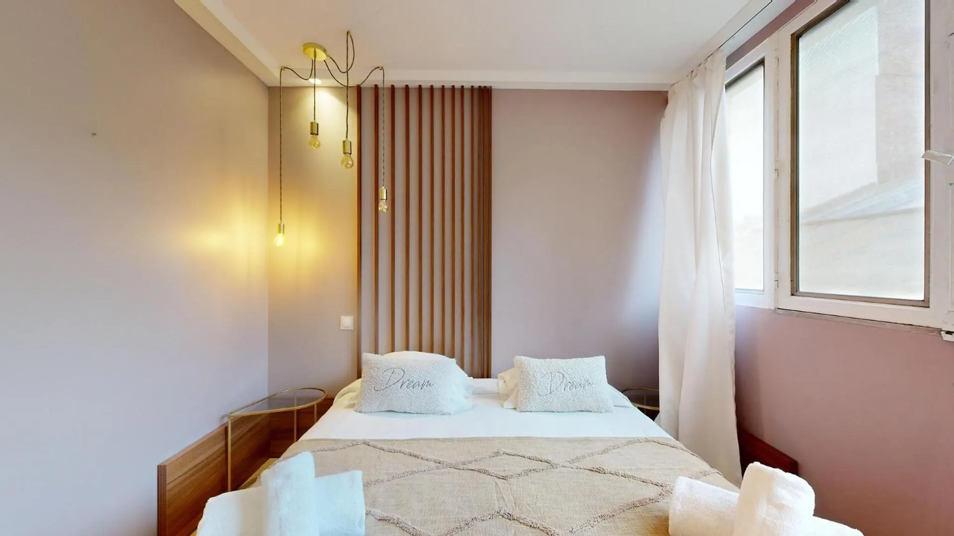 Bluestay 86 - Charmant Appartement Paris 13 0*,  Frankrike