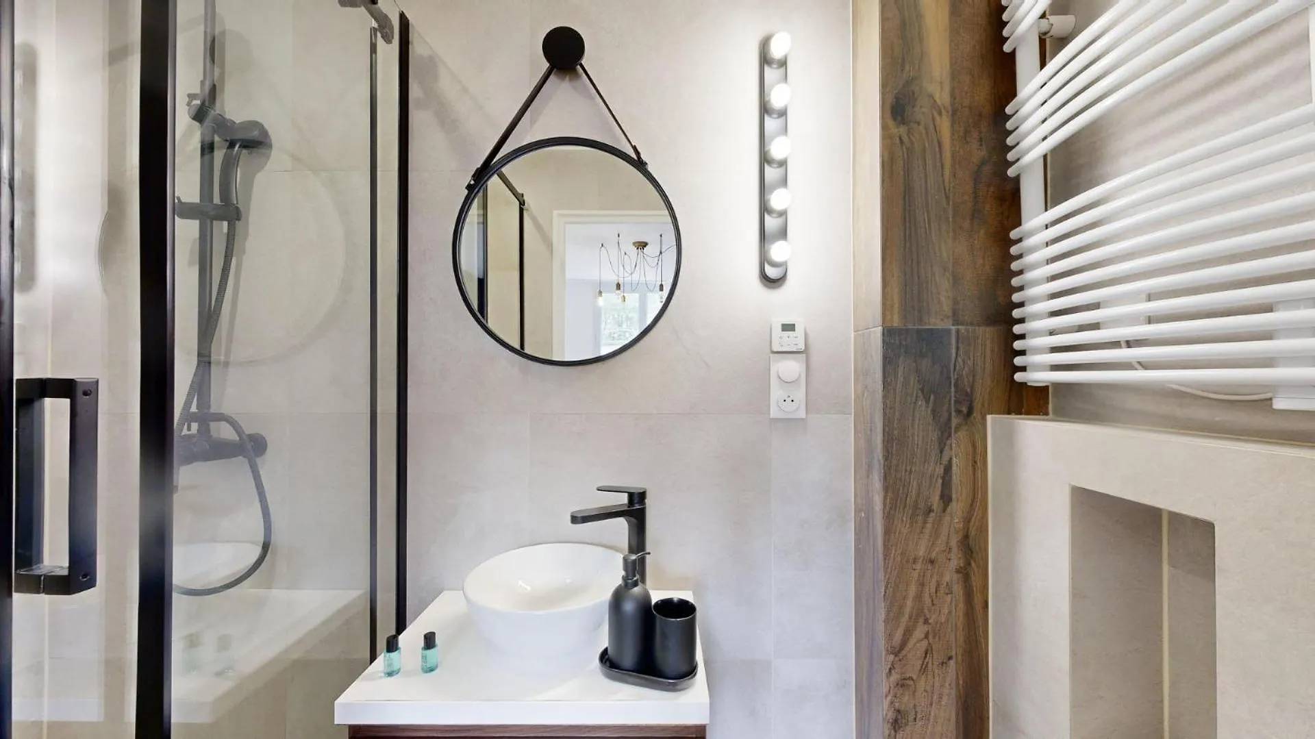 Bluestay 86 - Charmant Appartement Paris 13 Frankrike